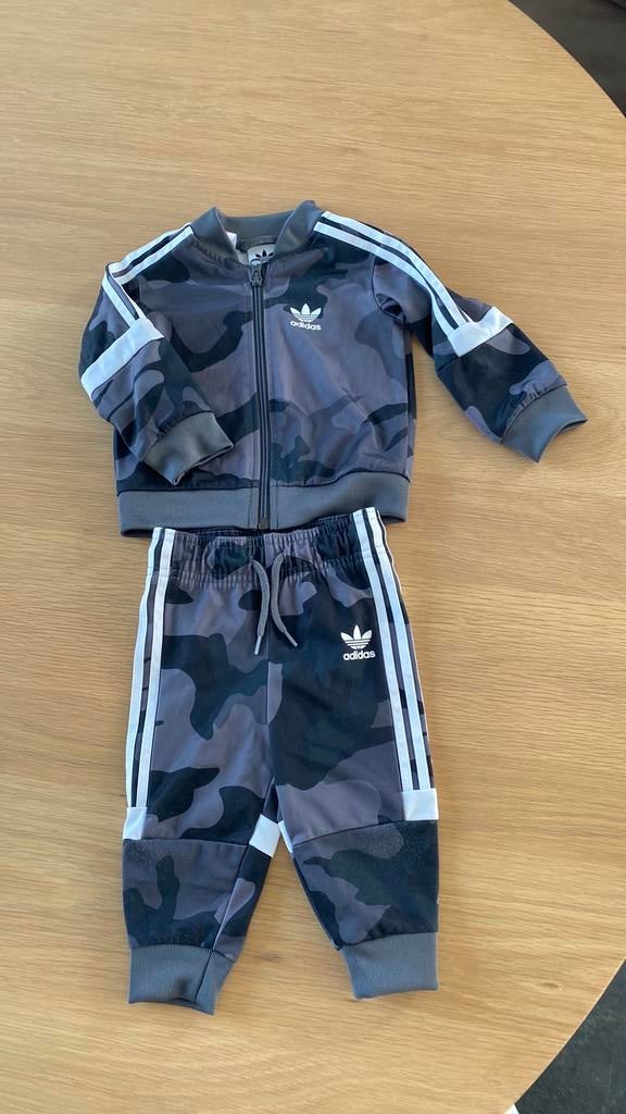 Adidas setje ( 6/9 mnd ), Kinderen en Baby's, Babykleding | Overige, Ophalen, Jongetje