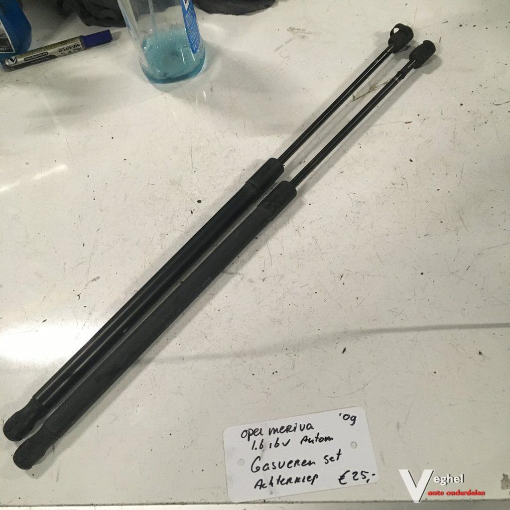 Opel Meriva 1.6 16v automaat Gasveren set achterklep, Auto-onderdelen, Carrosserie en Plaatwerk, Gebruikt, -, -, Ophalen of Verzenden