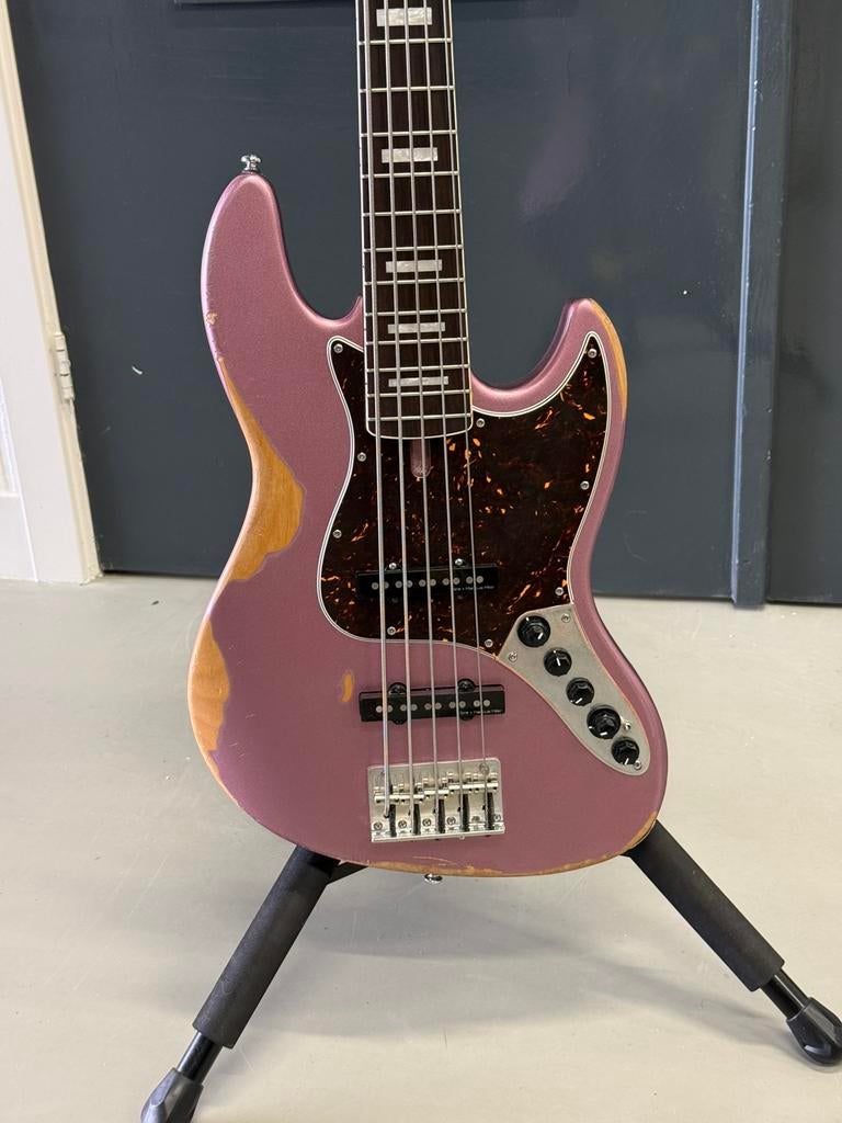 MARCUS MILLER V7 2ND GEN - CUSTOM RELIC BASS, Ophalen, Zo goed als nieuw, Elektrisch, 5-snarig