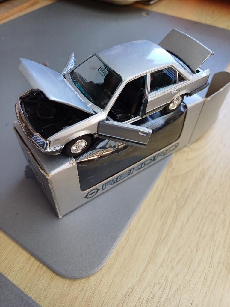 Modelauto's 1:43, Ophalen of Verzenden