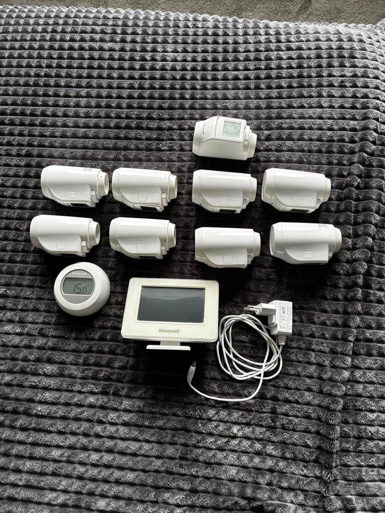 Volledig Honeywell Evohome systeem met 11 thermostaten, Ophalen of Verzenden, Gebruikt