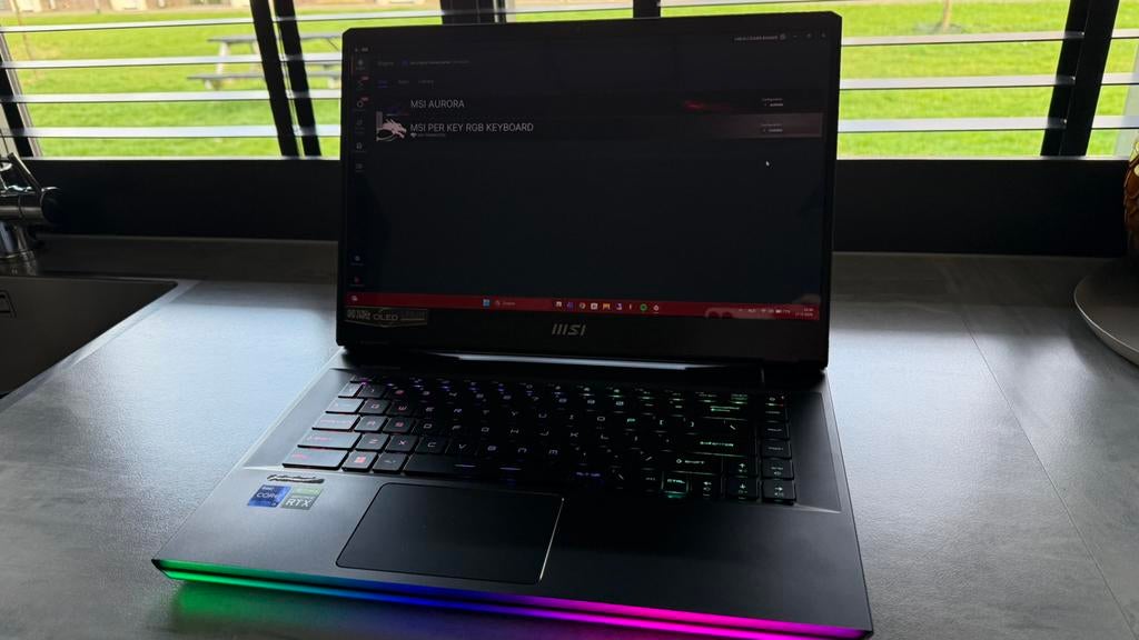 MSI Raider GE67HX Gaming Laptop 19 RTX 3080 Ti 32GB 2TB OLED, Computers en Software, Windows Laptops, Ophalen of Verzenden, Zo goed als nieuw