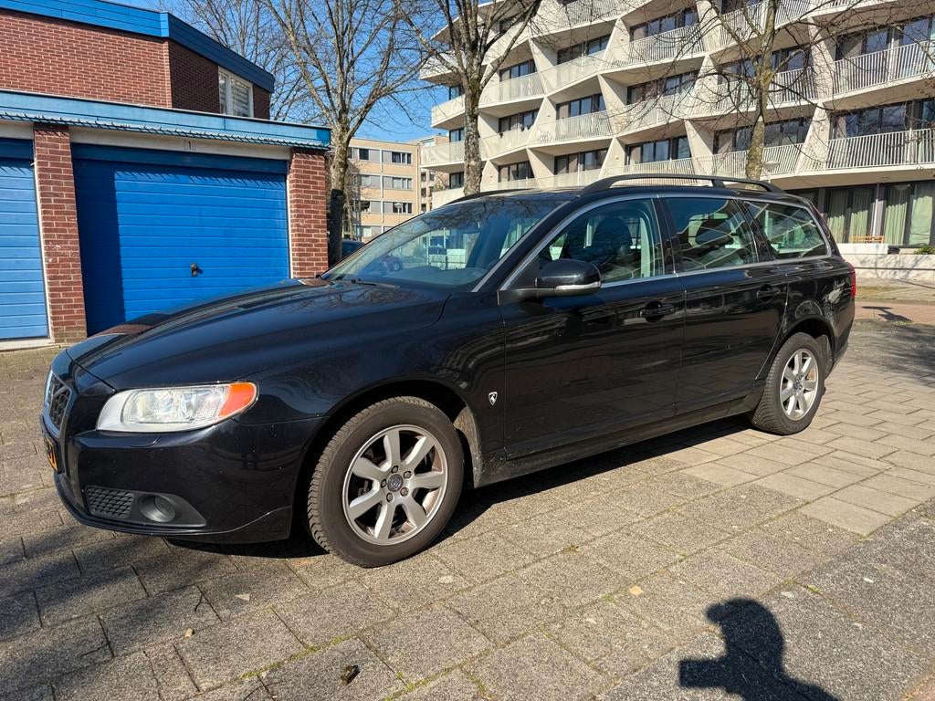 Volvo V70 1.6 T4 Limited Black Edition Leder Cruise, Voorwielaandrijving, 15 km/l, Gebruikt, Zwart