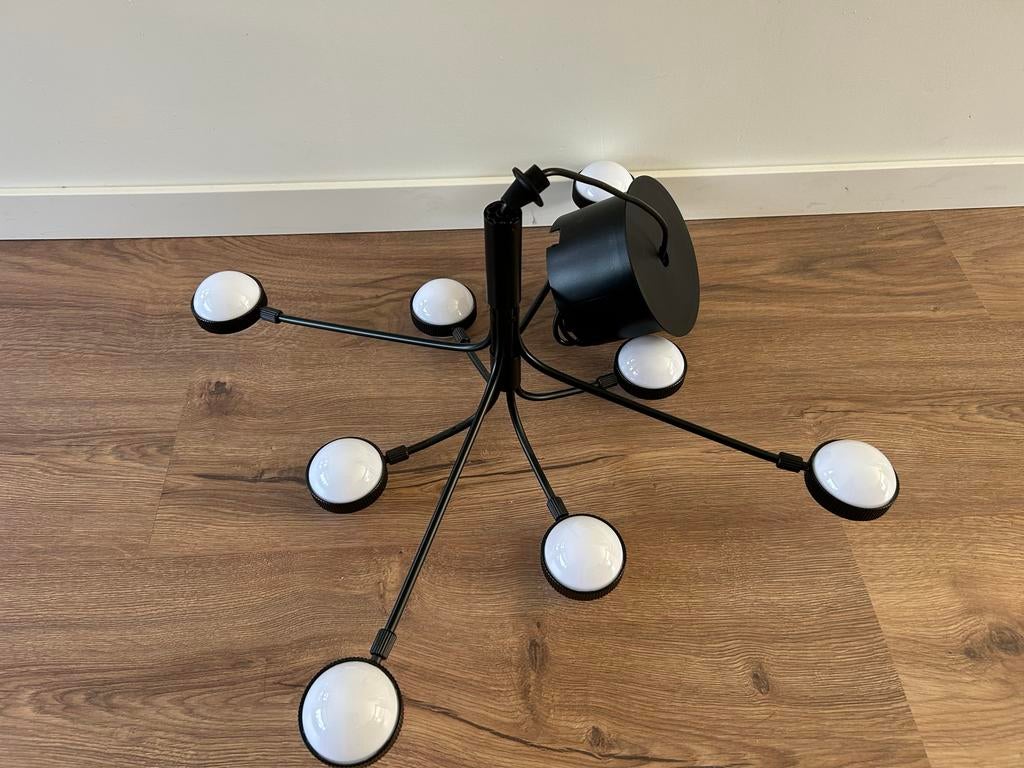 Zwarte hanglamp met 8 lichtpunten, Huis en Inrichting, Ophalen of Verzenden, Zo goed als nieuw, Metaal, Minder dan 50 cm