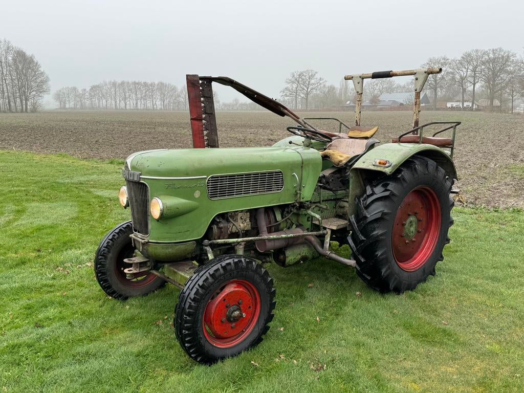 Fendt Farmer 2D, Zakelijke goederen, Agrarisch | Tractoren, Fendt, tot 80 Pk, Gebruikt, Ophalen of Verzenden
