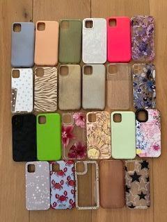 Hoesjes Iphone 11 inclusief 2 MIM Amsterdam, Ophalen of Verzenden, Zo goed als nieuw, IPhone 11