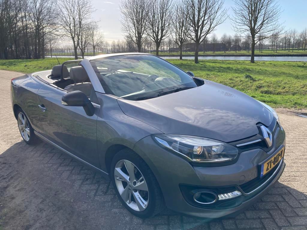 Renault Mégane 1.2 TCE 97KW Coupe Cabrio 2014 Grijs, Auto's, Voorwielaandrijving, 1490 kg, 4 cilinders, Cabriolet