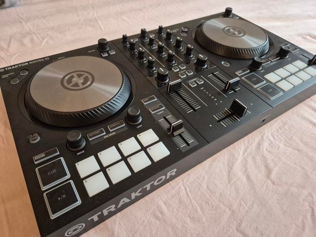 Native Instruments Traktor Control S2 Mk2 DJ Controller Deck, Ophalen, Zo goed als nieuw, Overige merken