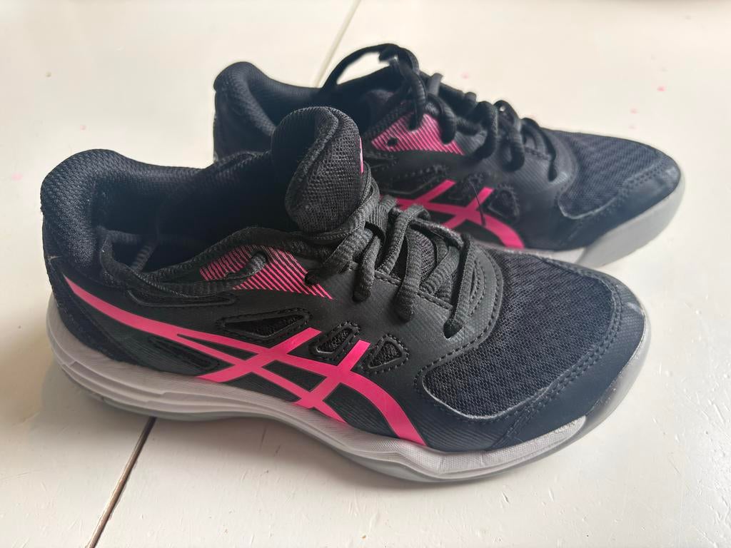 Korfbal Aesics zaalschoenen maat 33 - Zwart/Roze, Sport en Fitness, Korfbal, Ophalen, Gebruikt, Schoenen