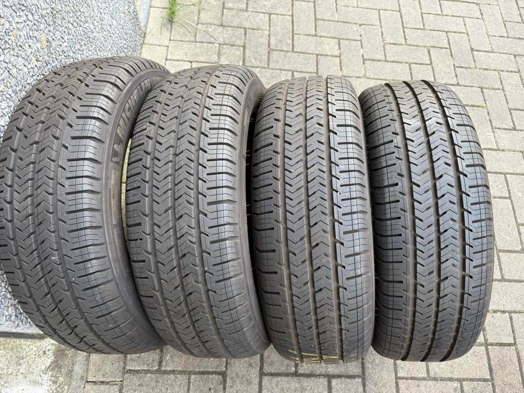 4x Michelin Agilis 215/60R17C 104/102H banden NIEUW, 17 inch, Ophalen of Verzenden, Band(en), Zomerbanden