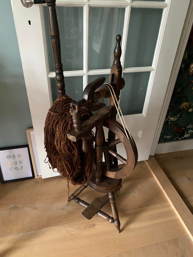 Decoratief spinnewiel, Ophalen, Zo goed als nieuw, Spinnewiel