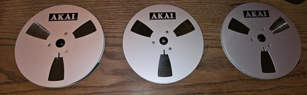 Akai metalen spoel 18cm met Basf LPR35 tape, Audio, Tv en Foto, Bandrecorders, Ophalen of Verzenden