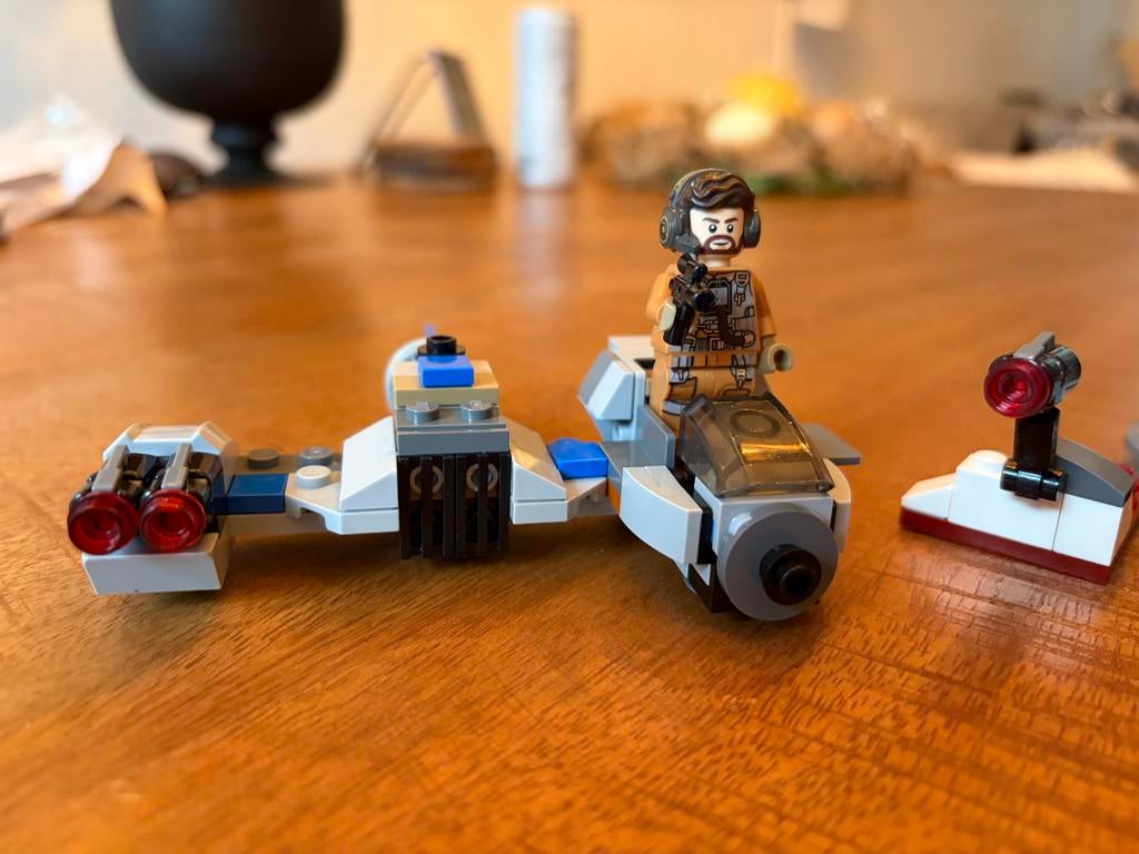 LEGO Star Wars Ski Speeder vs. First Order Walker 75195, Gebruikt, Star Wars, Lego, Ophalen of Verzenden