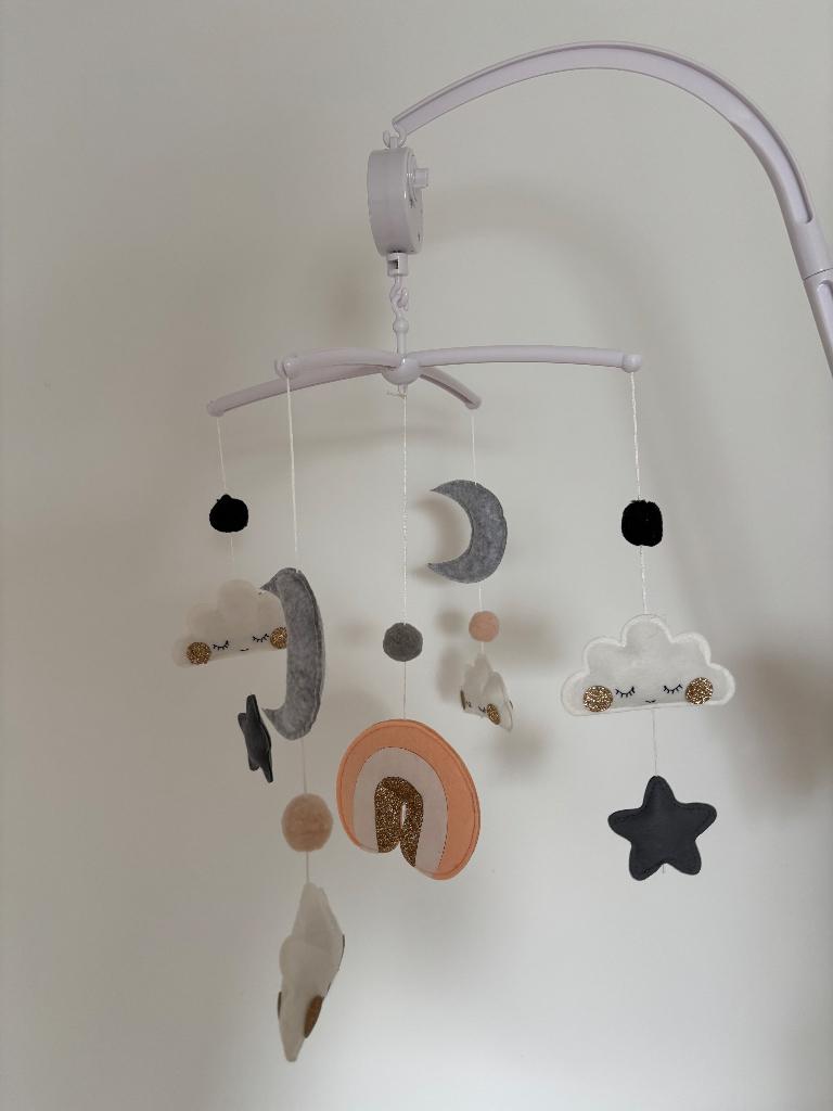 Muziek mobiel voor aan de box, Kinderen en Baby's, Ophalen of Verzenden, Zo goed als nieuw, Rond