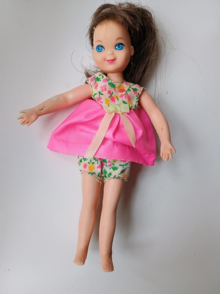 Oude Tutti Mattel barbie, Verzamelen, Ophalen of Verzenden, Gebruikt, Kleertjes