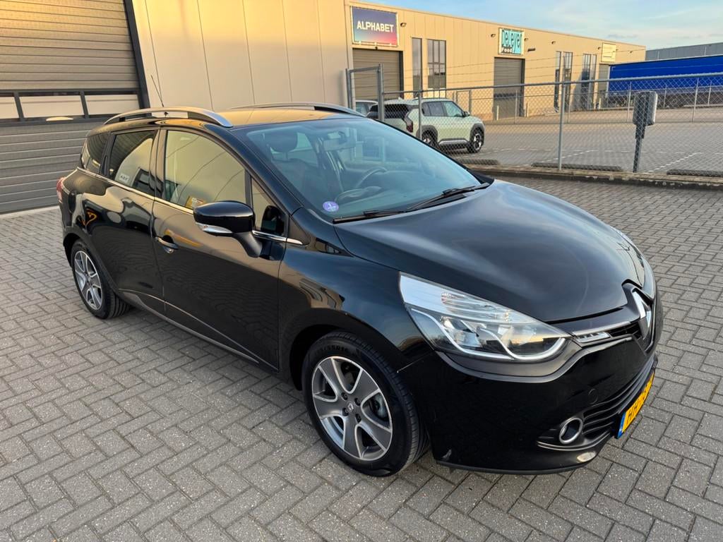 Renault Clio Estate 0.9 TCe Night&Day, Voorwielaandrijving, Zwart, Origineel Nederlands, Handgeschakeld
