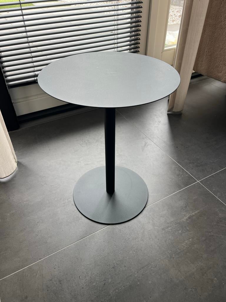 Zuiver Snow bijzettafel S zwart 35 cm, Huis en Inrichting, Tafels | Bijzettafels, 45 tot 60 cm, Minder dan 55 cm, Metaal of Aluminium