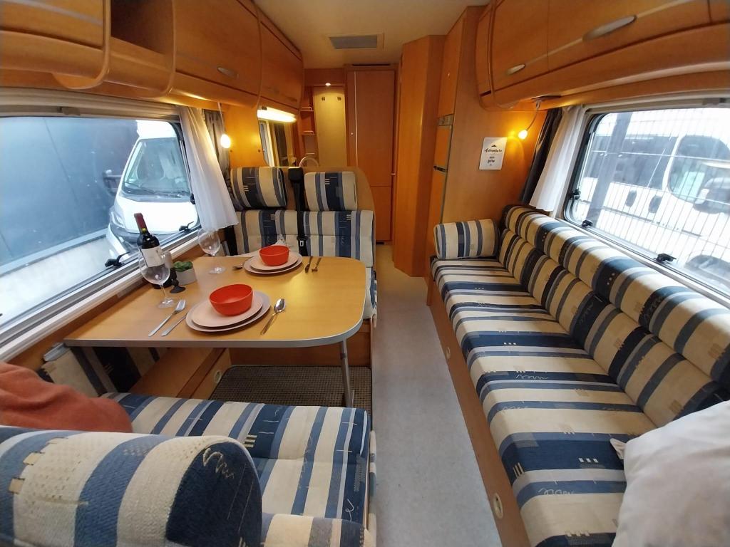 Ruime Hymer Hymermobil 544 B met trekhaak en XXL koelkast, Ringverwarming, Treinzit, Bedrijf, Hymer