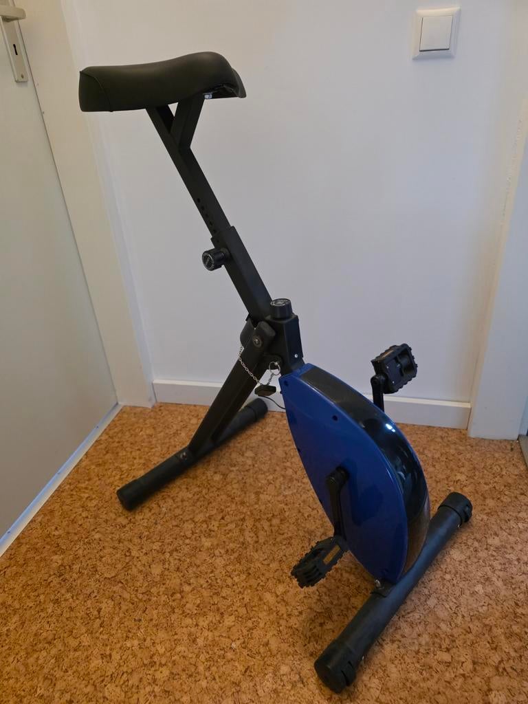 Desk bike, als nieuw., Ophalen, Zo goed als nieuw, Hometrainer