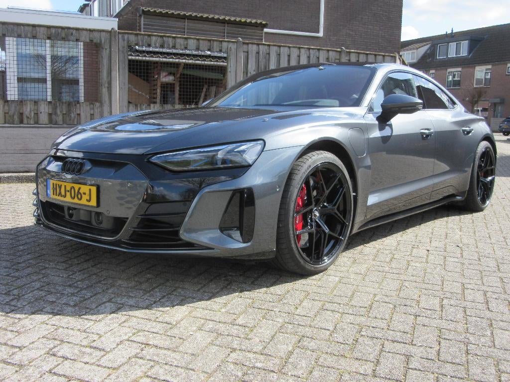 Audi RS etron GT MY2023 Daytona VOL Pano BO Laser BTW NP197k, Automaat, USB, 93 kWh, E-tron GT