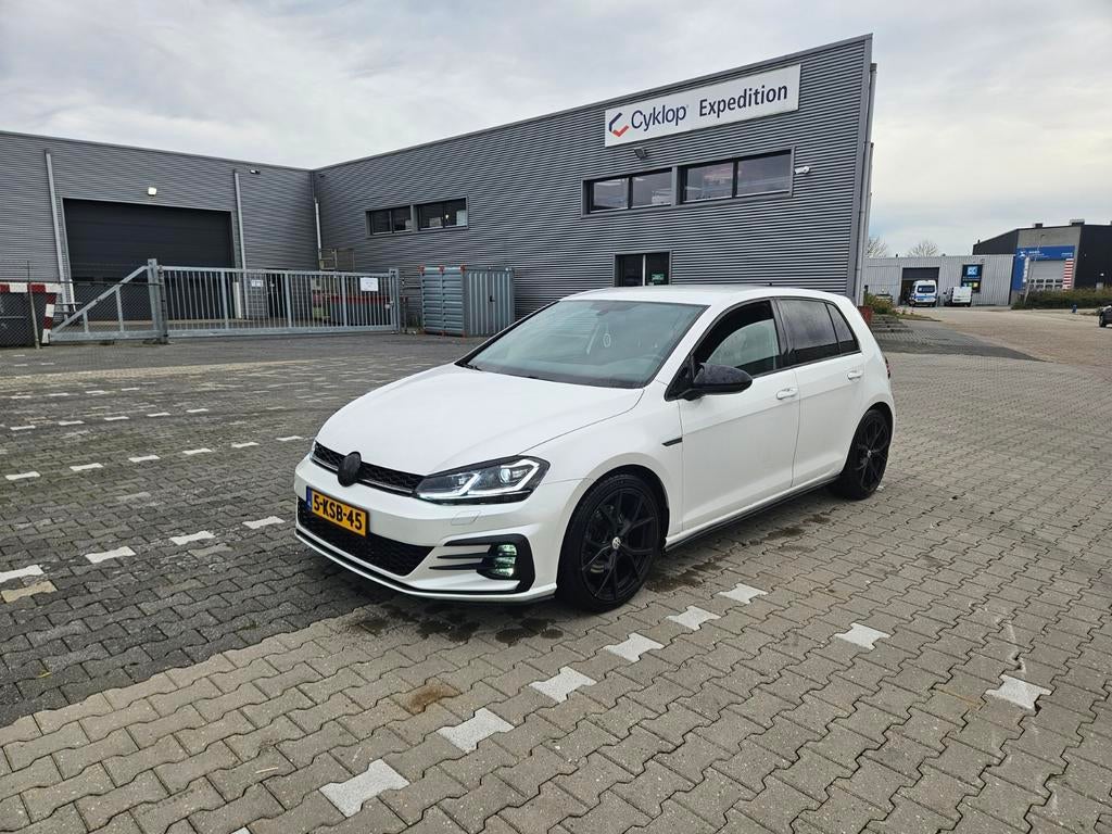 Volkswagen Golf 2.0 TDI GTD 135KW 5D 2013 Parelmoer Wit, 1295 kg, 4 cilinders, Origineel Nederlands, 24 km/l