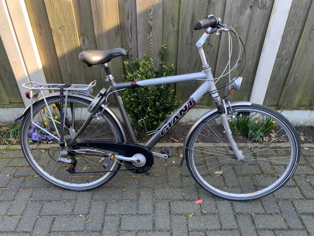 Giant Custom 28 inch, 53 tot 57 cm, Ophalen of Verzenden, Zo goed als nieuw, Giant