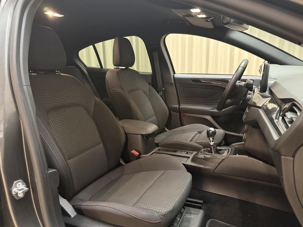 Ford Focus 1.0 EcoBoost Hybrid ST Line Business OrgNL! / Car, Stof, Gebruikt, Met garantie (alle), Origineel Nederlands