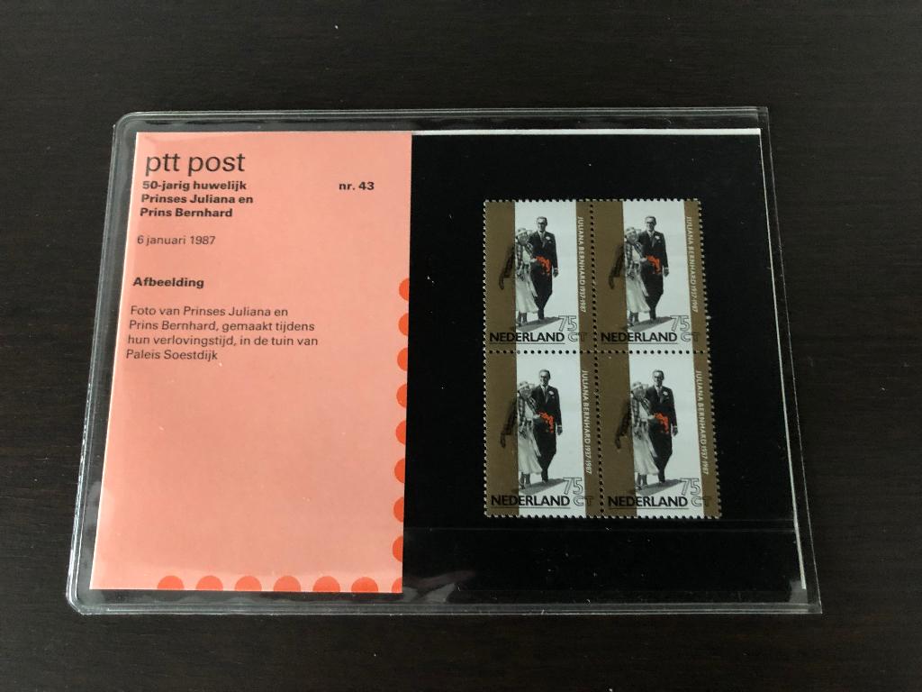Postzegel mapje 43 PTT post 1987, 50-jarig huwelijk Juliana, Postzegels en Munten, Postzegels | Nederland, Verzenden, Postfris