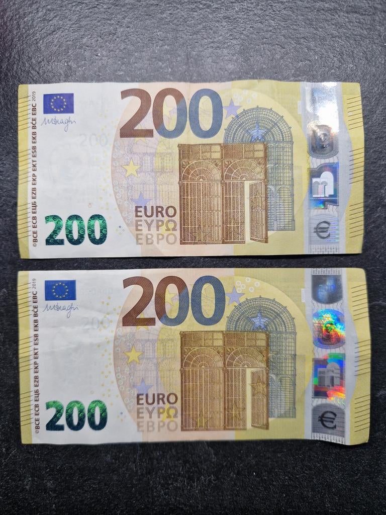 200euro biljet Draghi 2x, Ophalen of Verzenden, Overige landen, 200 euro