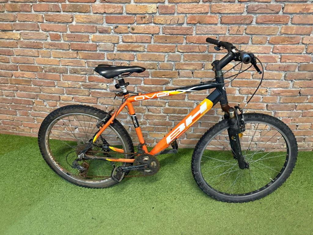 Fietshokje Hoofddorp: BH OverX Mountainbike 26 Inch, Fietsen en Brommers, Fietsen | Mountainbikes en ATB, Heren, Niet ingevuld