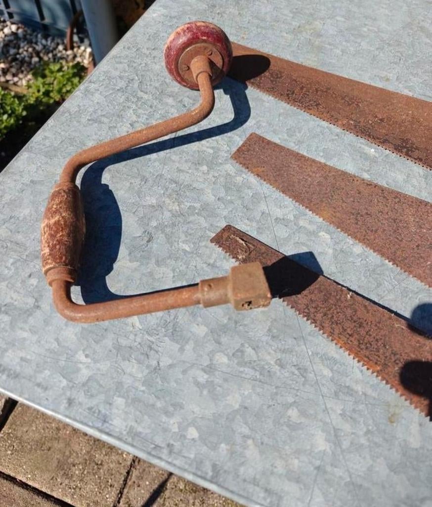 Oude handboor en zaagbladen - Antiek gereedschap, Ophalen of Verzenden