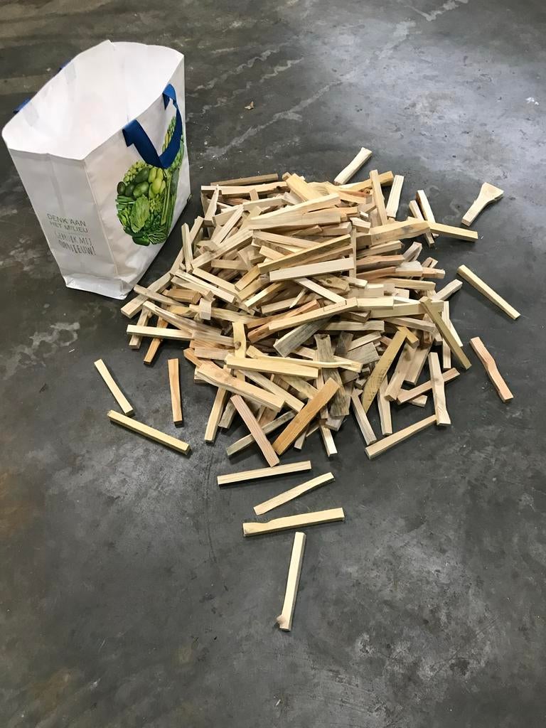 Aanmaakhoutjes - Droog vuren 10 kg, Minder dan 3 m³, Ophalen, Overige houtsoorten, Blokken