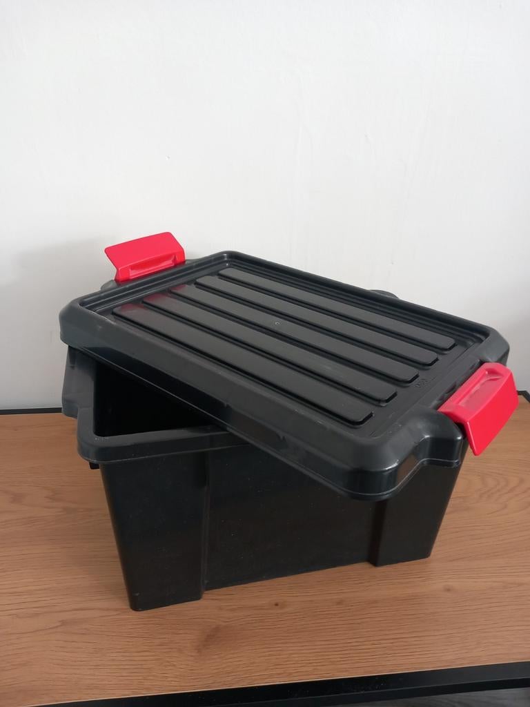 Iris Ohyama SK-210 Opbergbox - Zwart/Rood, Gebruikt, Minder dan 50 cm, Ophalen of Verzenden, Minder dan 40 cm