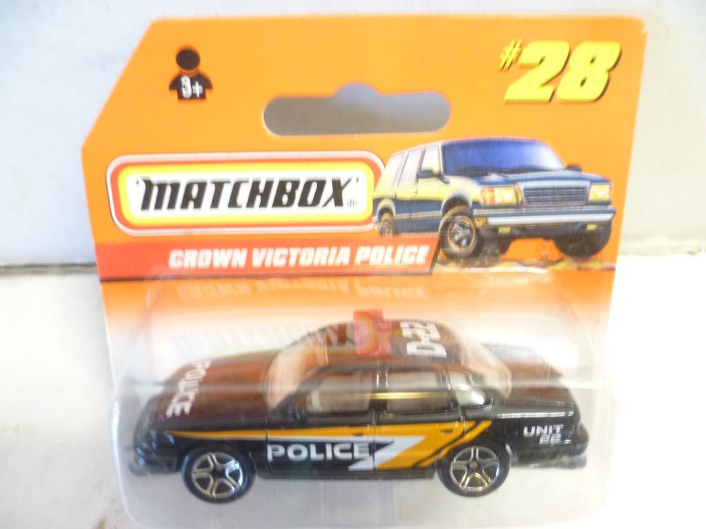 Matchbox nr 28 1997 Crown Victoria Police in blister auto, Ophalen of Verzenden, Nieuw, Auto