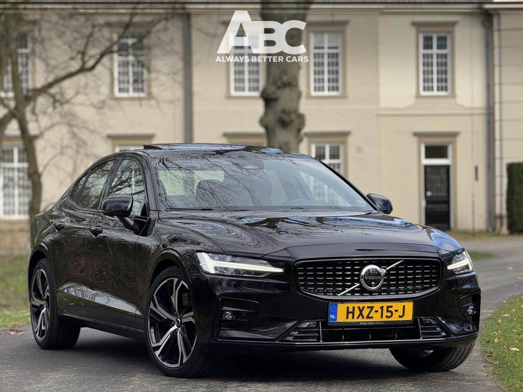 Volvo S60 2.0 B5 R-Design (bj 2024, automaat), Auto's, Volvo, 15 km/l, 4 cilinders, 1732 kg, Zwart