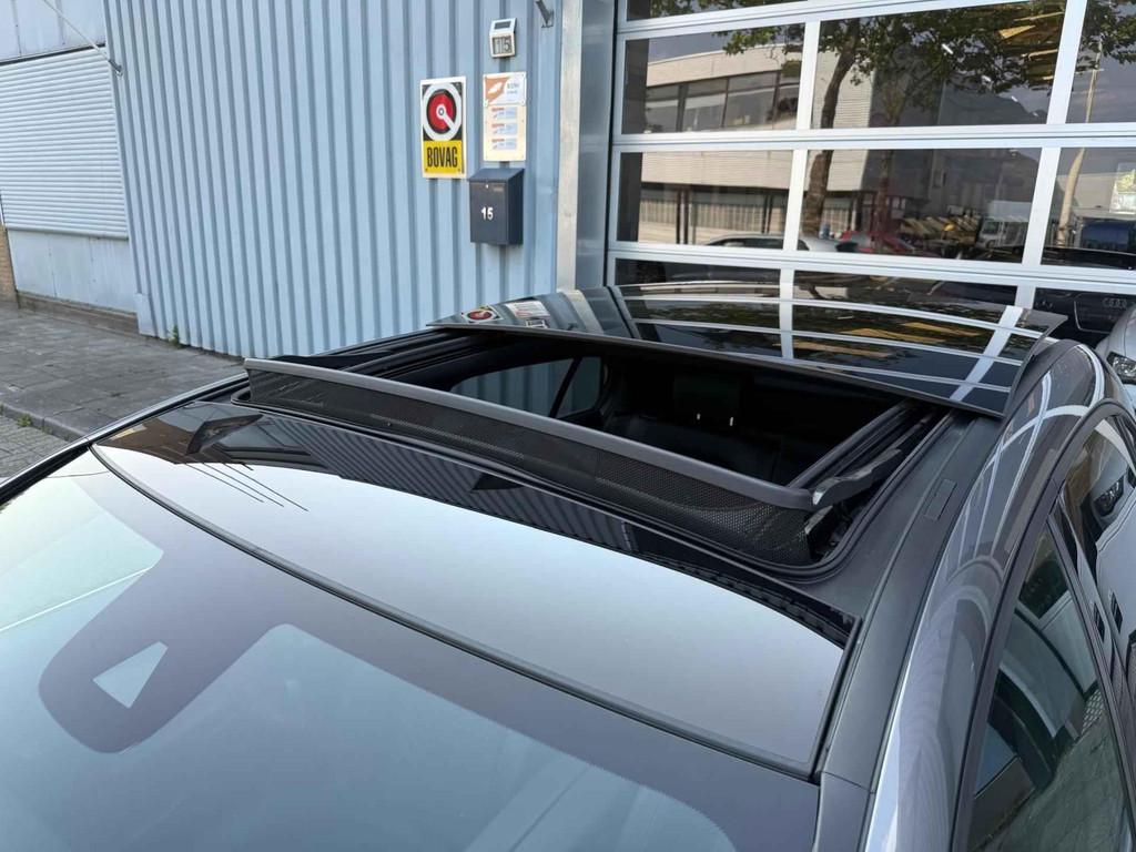 Mercedes-Benz A-klasse 250 e AMG LED/PDC/CAM/LEER/NAVI/PANO, 12 maanden, Gebruikt, 4 cilinders, 15 kWh