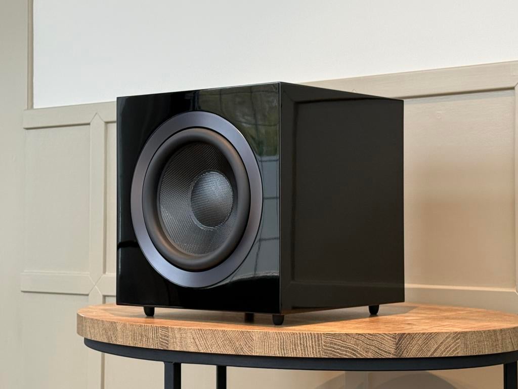 B&W DB4S, Subwoofer, Ophalen of Verzenden, Zo goed als nieuw, Bowers & Wilkins (B&W)