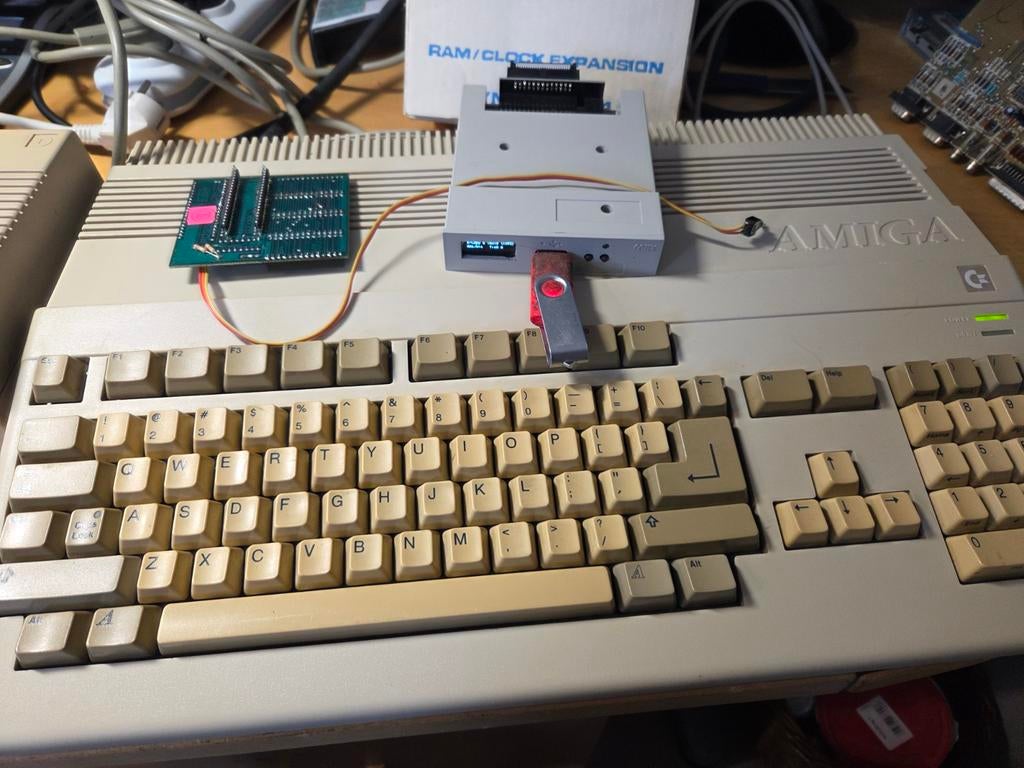 Amiga 500 met uitbreidingen, Ophalen