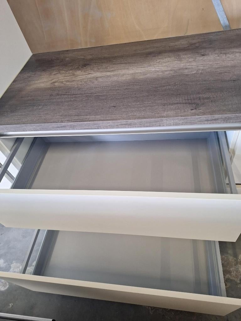 Complete keuken Compleet met APP 120Keukens op voorraad 2904, Ophalen of Verzenden, Zo goed als nieuw, Overige typen, Met kookeiland