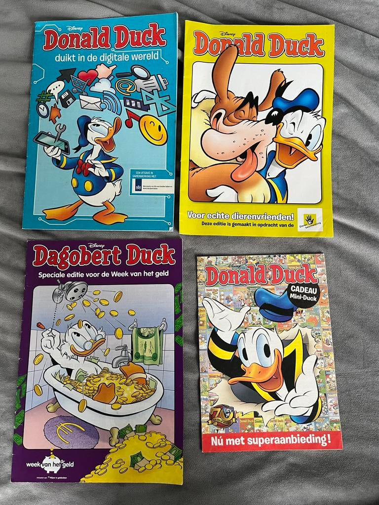 4 Donald Duck tijdschriften special editions limited edition, Boeken, Meerdere comics, Ophalen of Verzenden, Zo goed als nieuw
