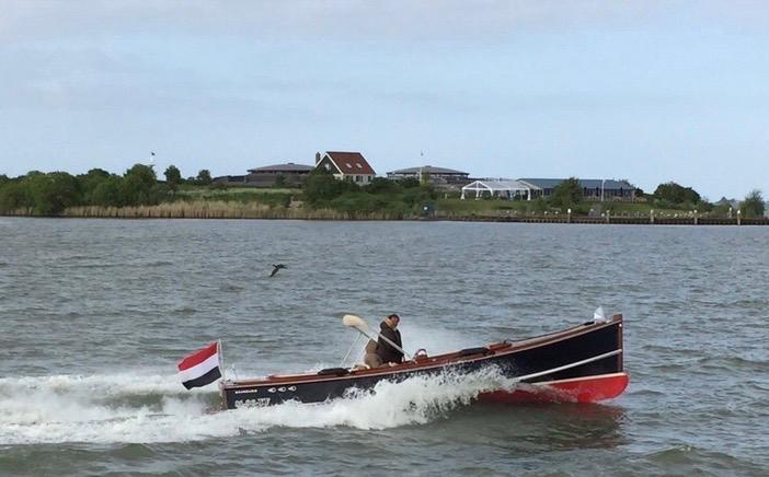 Brandaris Barkas 850, Watersport en Boten, Sloepen, Ophalen, Gebruikt, Binnenboordmotor, 6 meter of meer