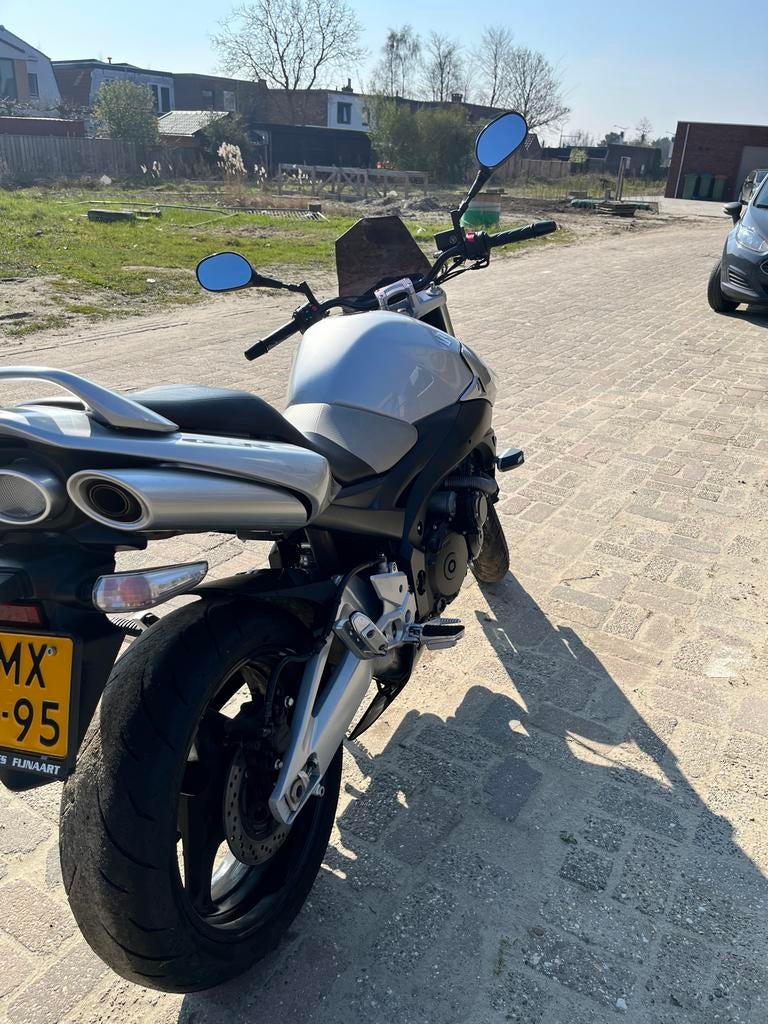 Suzuki GSR 600 uit 2007 - Nette staat, lage kmstand