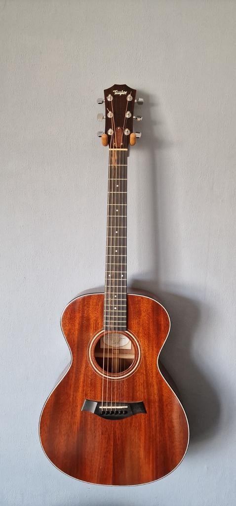 Taylor 322 mahoni (e) USA 2010, Muziek en Instrumenten, Snaarinstrumenten | Gitaren | Akoestisch, Ophalen of Verzenden, Zo goed als nieuw