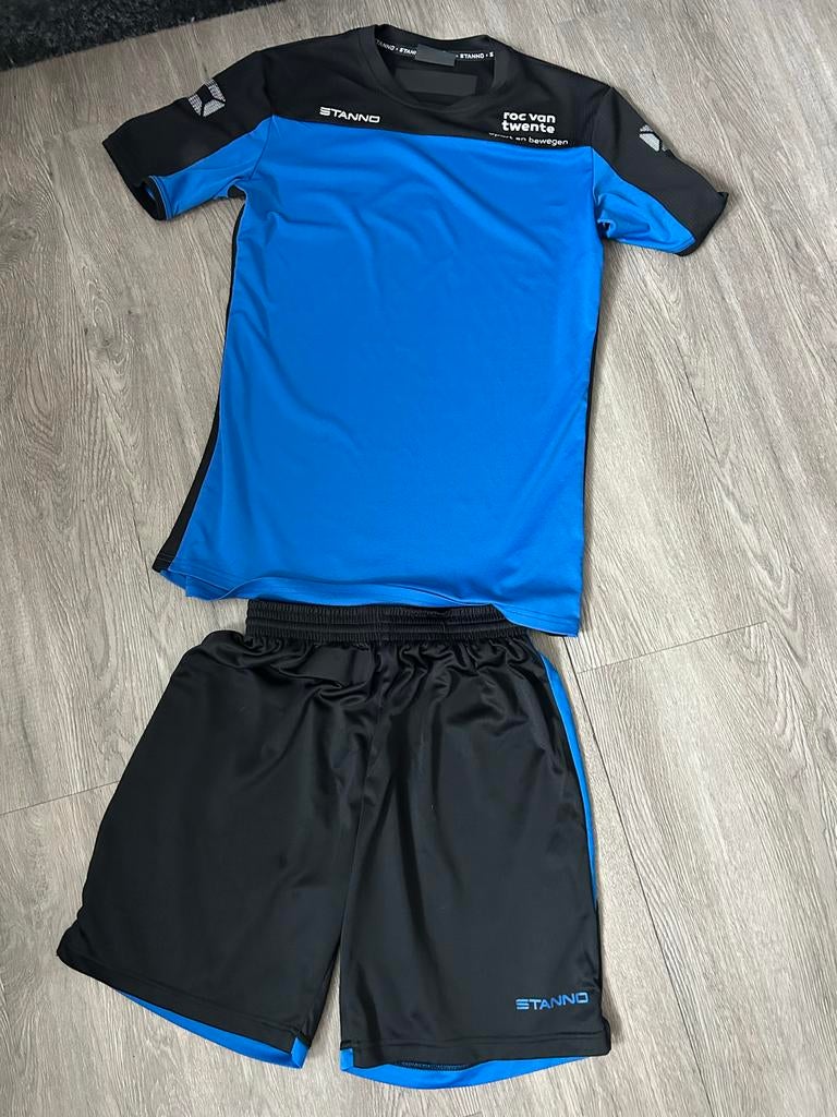 Kledingpakket ROC van Twente Sport en Bewegen, Ophalen, Maat 52/54 (L), Zwart, Zo goed als nieuw