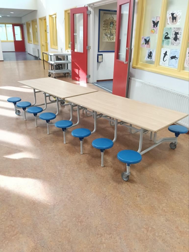 Tafel met krukjes, Ophalen, Gebruikt, 200 cm of meer, 50 tot 100 cm