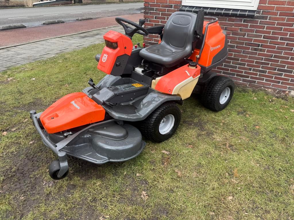 Husqvarna P524 Frontmaaier professionele zitmaaier Incl Btw, Ophalen of Verzenden, Gebruikt, Mulchfunctie, 90 tot 120 cm