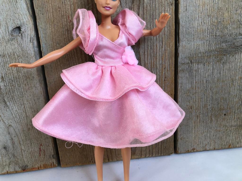 Barbie feest jurk birthday lichtroze, Ophalen of Verzenden, Zo goed als nieuw, Barbie