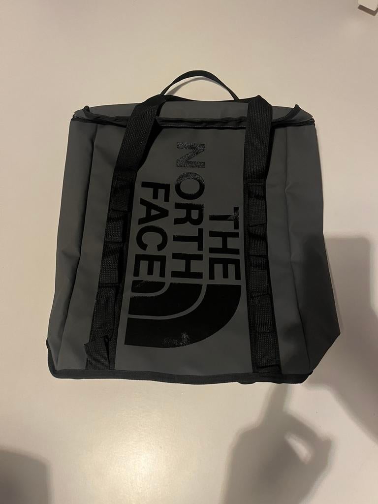 The Northe Face Base Camp tas 30L, Verzenden, 25 tot 40 cm, Nieuw, Waterdicht