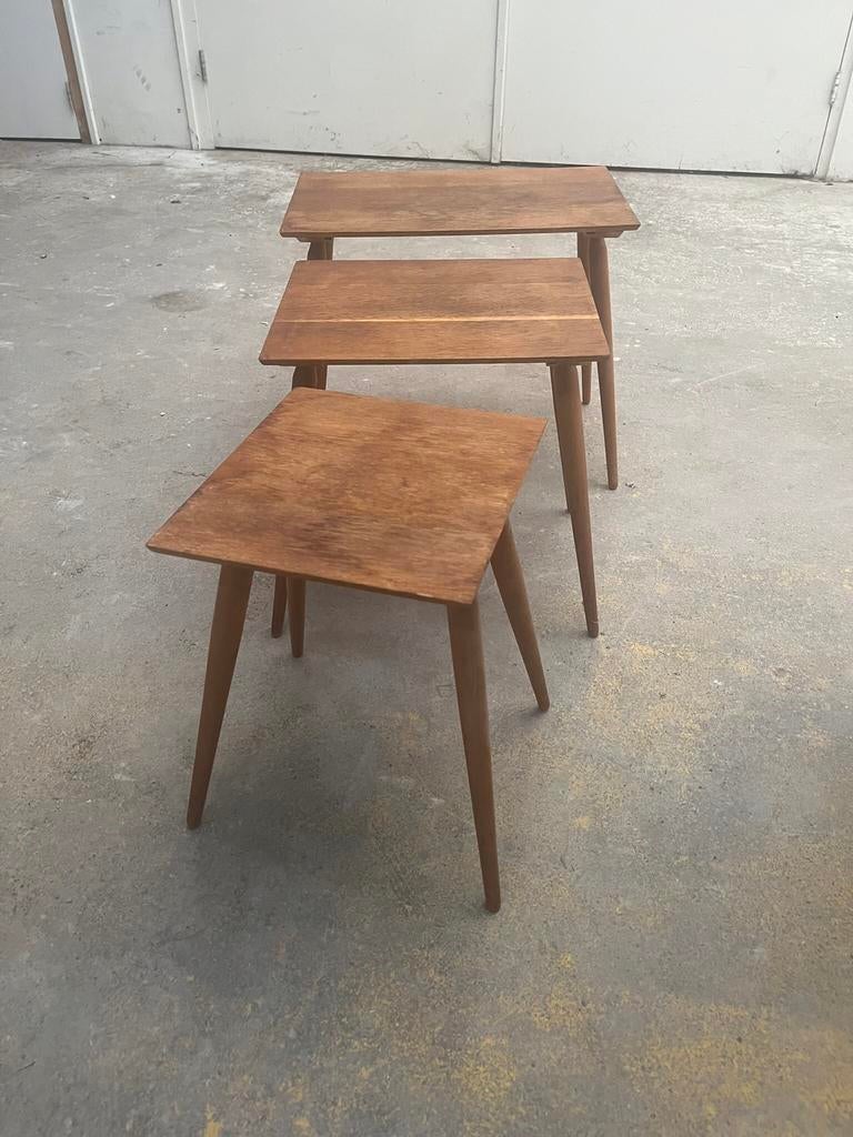 Mimi set vintage retro jaren 60 hout 3 bijzettafels €95, Ophalen of Verzenden