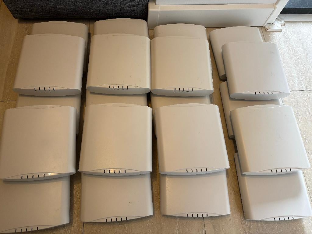 Meerdere (5) Ruckus R510 Unleashed aangeboden, Computers en Software, Accesspoints, Gebruikt, Ophalen of Verzenden
